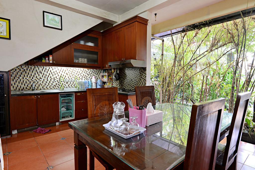 Zen Rooms Sabana Urip Sumoharjo Yogyakarta Exterior photo