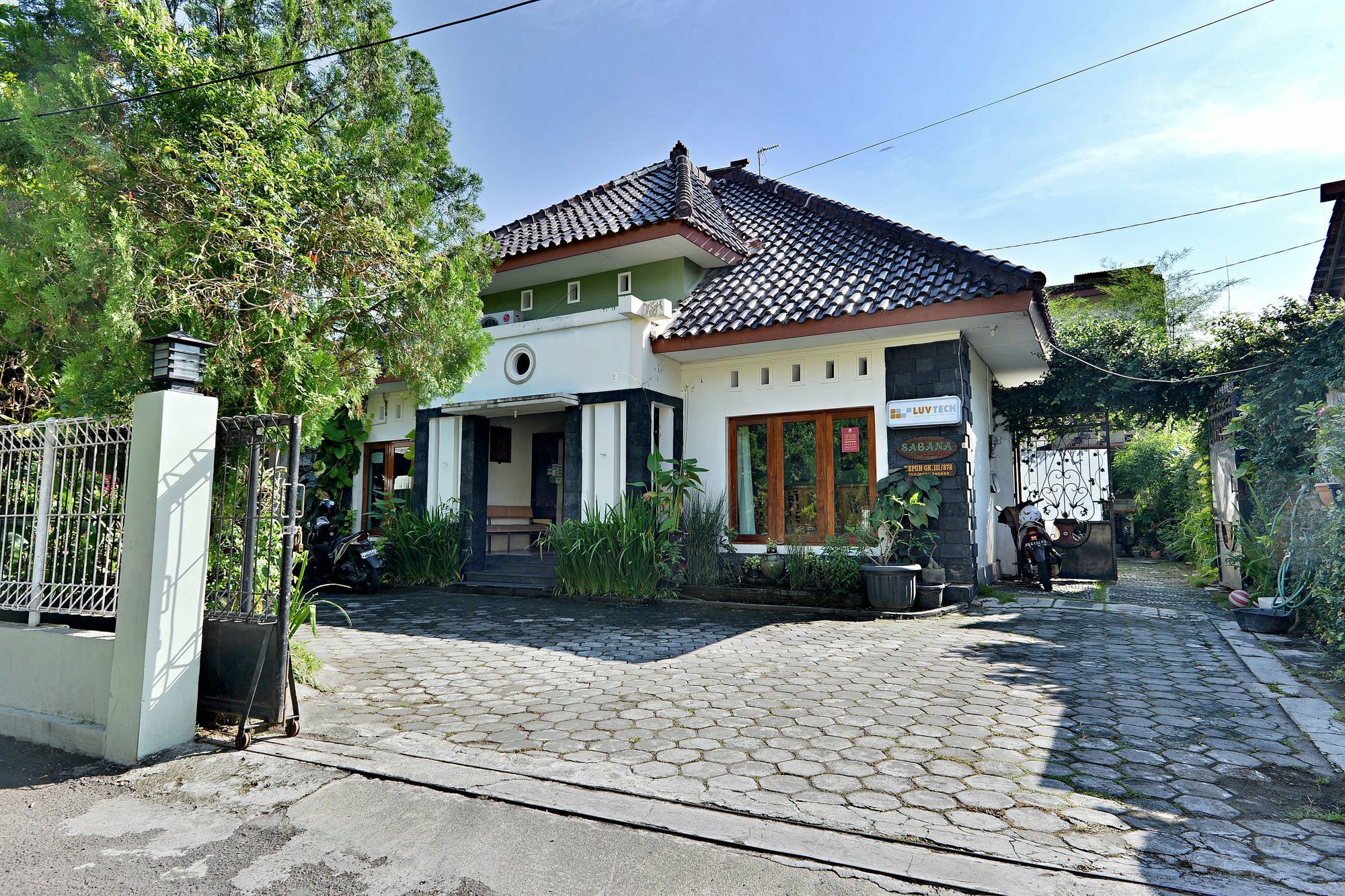 Zen Rooms Sabana Urip Sumoharjo Yogyakarta Exterior photo