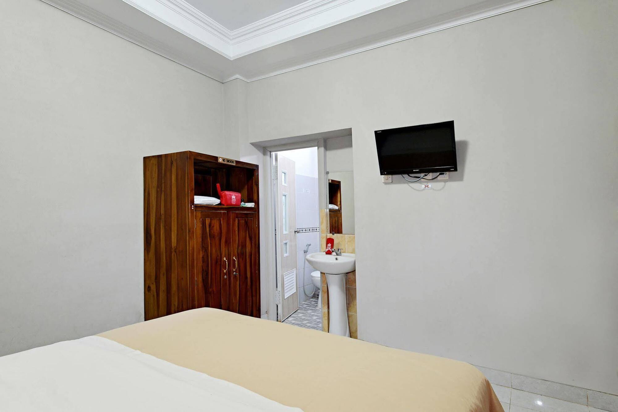 Zen Rooms Sabana Urip Sumoharjo Yogyakarta Exterior photo
