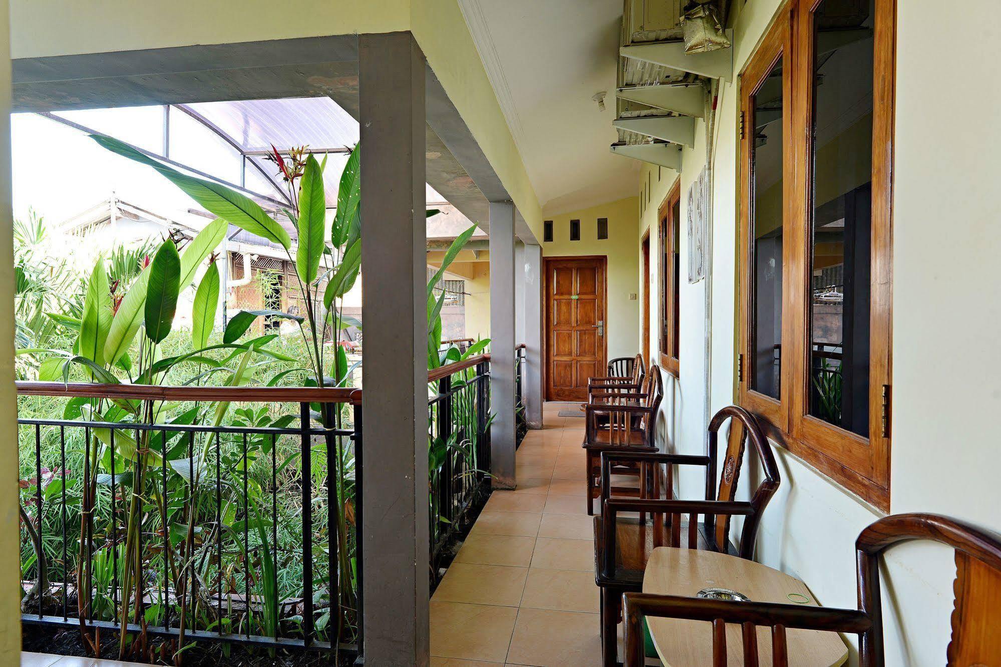 Zen Rooms Sabana Urip Sumoharjo Yogyakarta Exterior photo